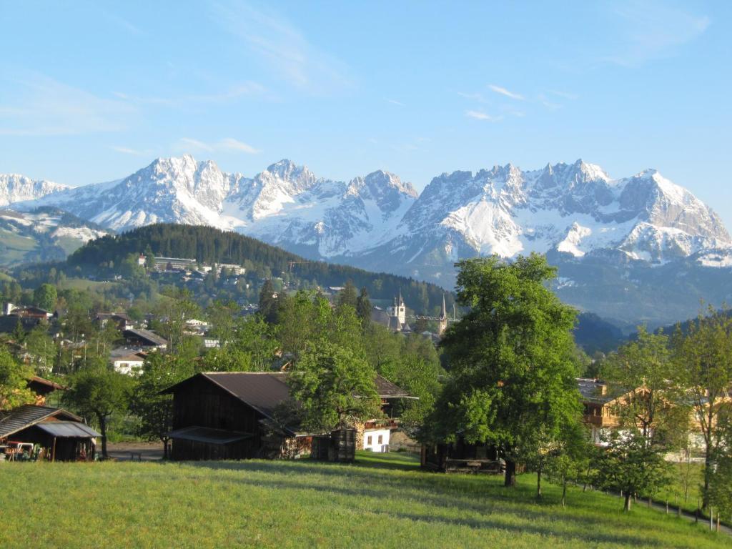 Haus Friedl Hotell Kitzbühel Exteriör bild